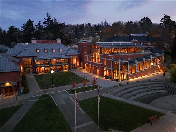 St. Michaels University School